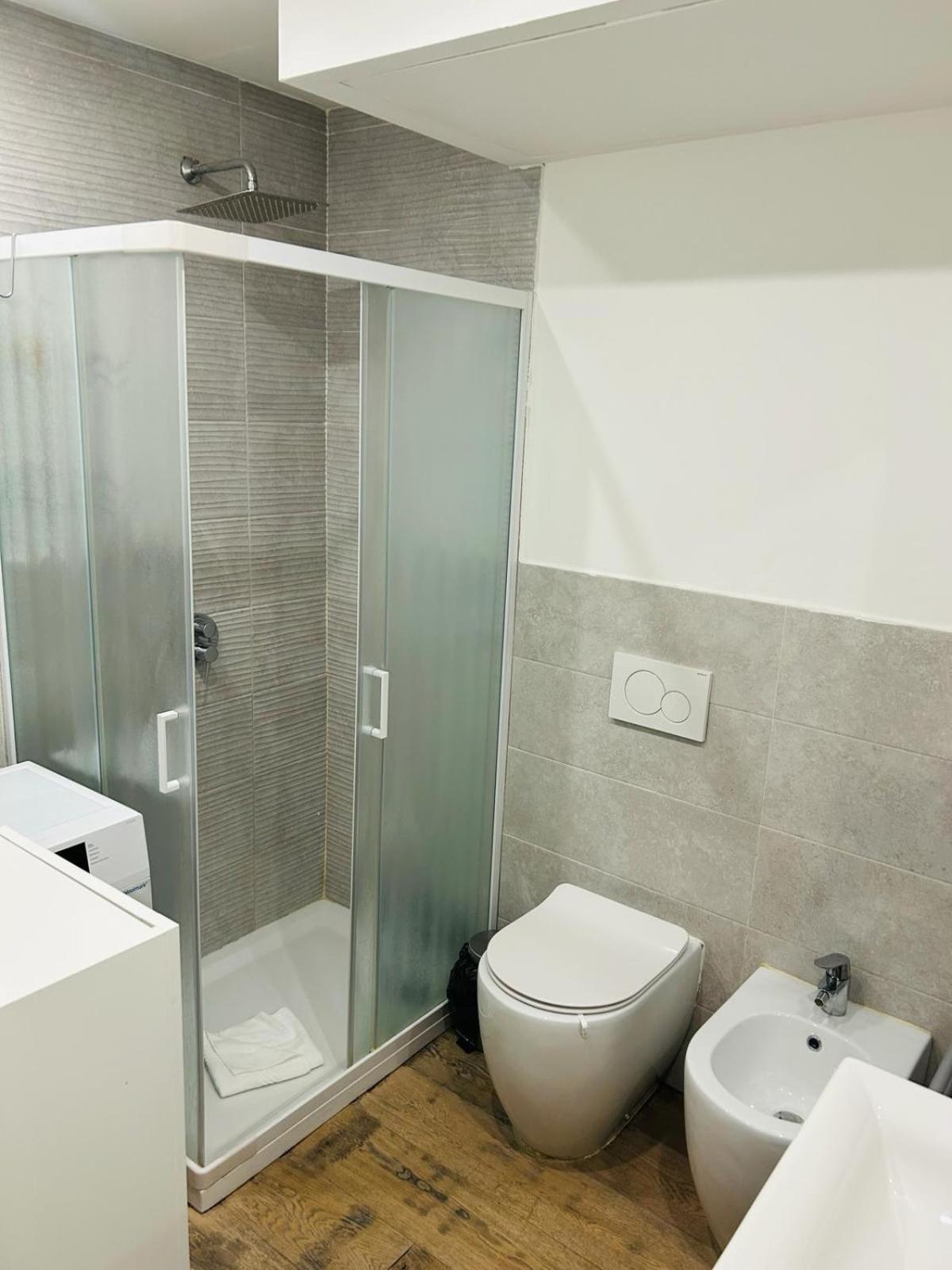 Easy Room Italy Мілан Екстер'єр фото