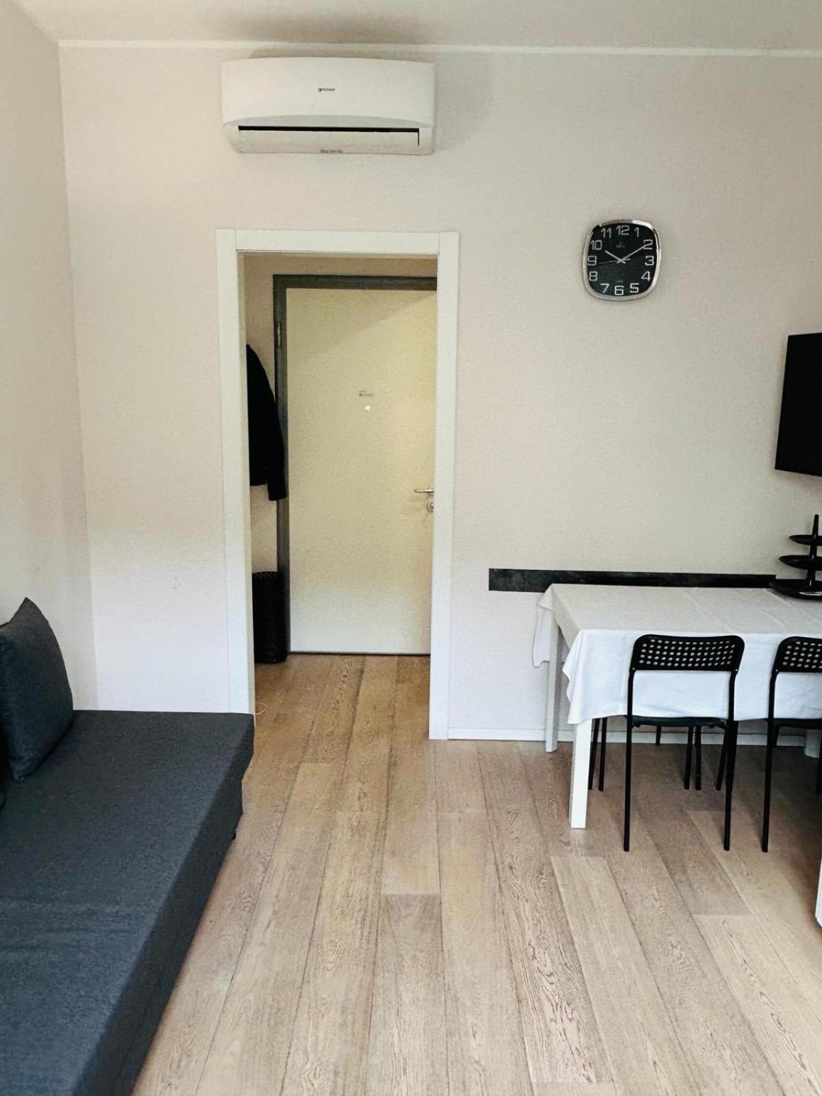 Easy Room Italy Мілан Екстер'єр фото
